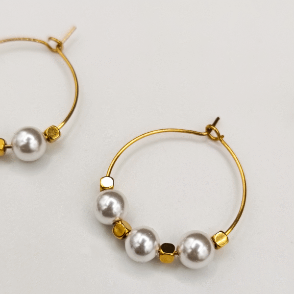 Boucles d’oreilles Éclat d’ivoire - L’éclat pur d’un rivage sacré.