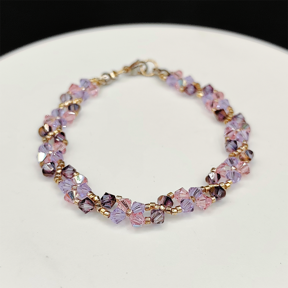 Bracelet Les pensées de Lila – Douceur florale, éclat discret