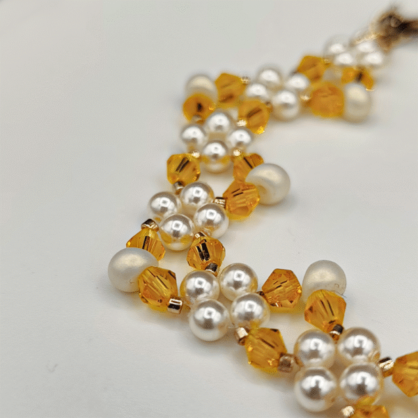 Bracelet L’Éclat de Soleil – Rayonner en finesse, briller chaque jour