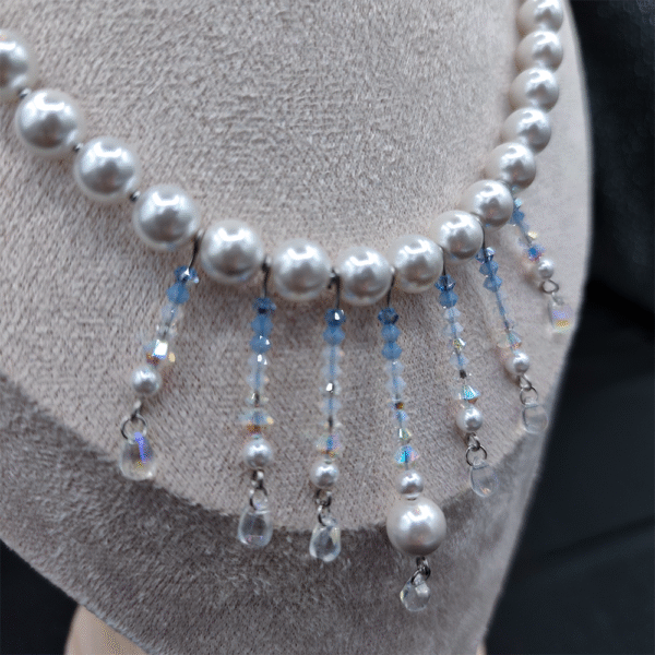 Collier de Glace – La pureté cristalline d’un souffle d’hiver