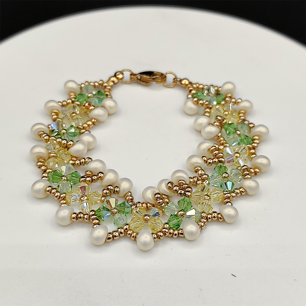 Bracelet Jonquilles – Une touche florale, un éclat au poignet