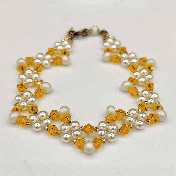 Bracelet L’Éclat de Soleil – Rayonner en finesse, briller chaque jour