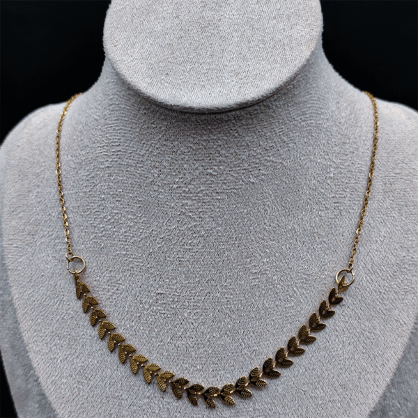 Collier Olympia – L’éclat de l’Antique, la force du présent