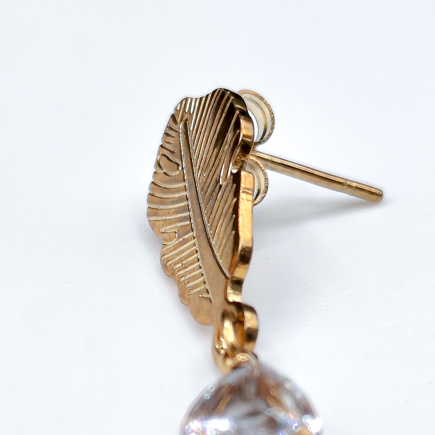 Boucles d’oreilles Sylva blanche