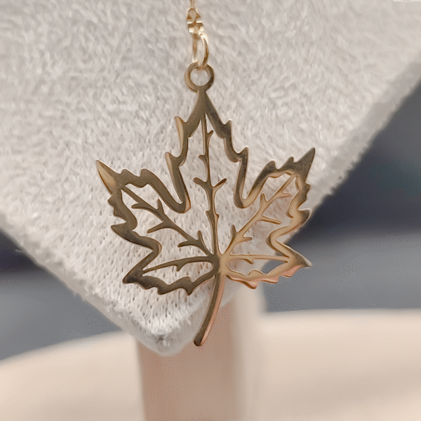 Collier Feuille d’Automne